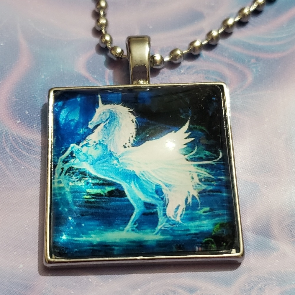 🦄 ★5 for$25★ 3D unicorn pendant necklace